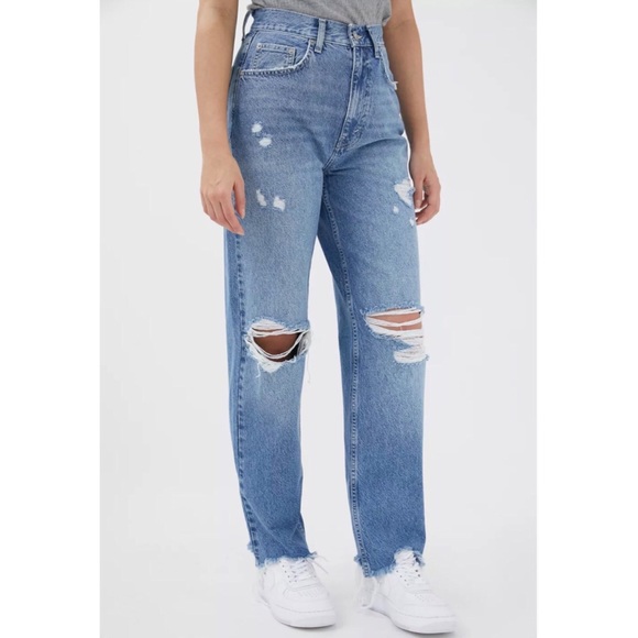BDG Denim - NWT BDG Urban Outfitters High-Rise Baggy Fit Jeans Distressed Chewed Hem SZ 24